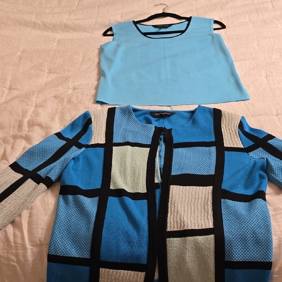 Ming Wang 2 Pieces Blue and Black Geometric Cardigan And Top - Picture 7 of 16